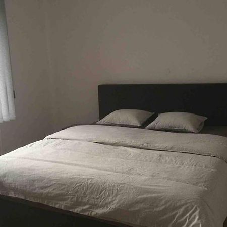 Haus Mit 3 Schlafzimmer Und Garten Amstetten Exterior foto