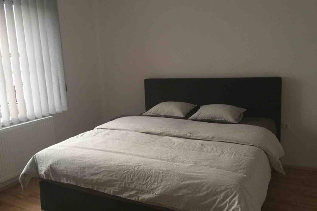 Haus Mit 3 Schlafzimmer Und Garten Amstetten Exterior foto
