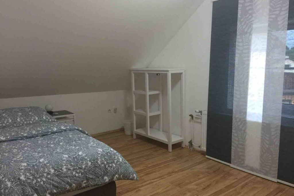 Haus Mit 3 Schlafzimmer Und Garten Amstetten Exterior foto
